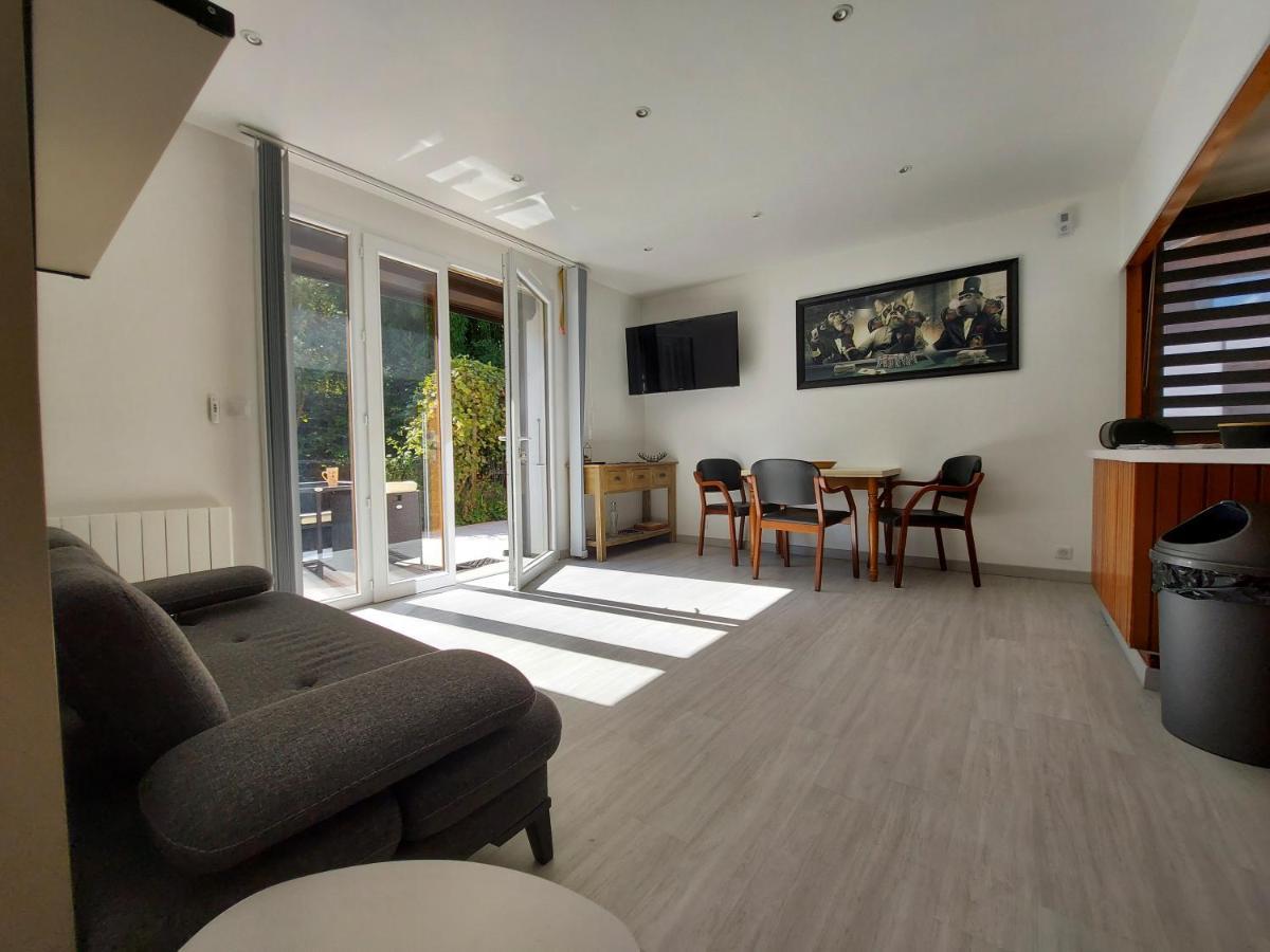Centre St Jorioz : Charmant Et Spacieux Studio Avec Terrasse Et Jardin Privatif 생조리오즈 외부 사진