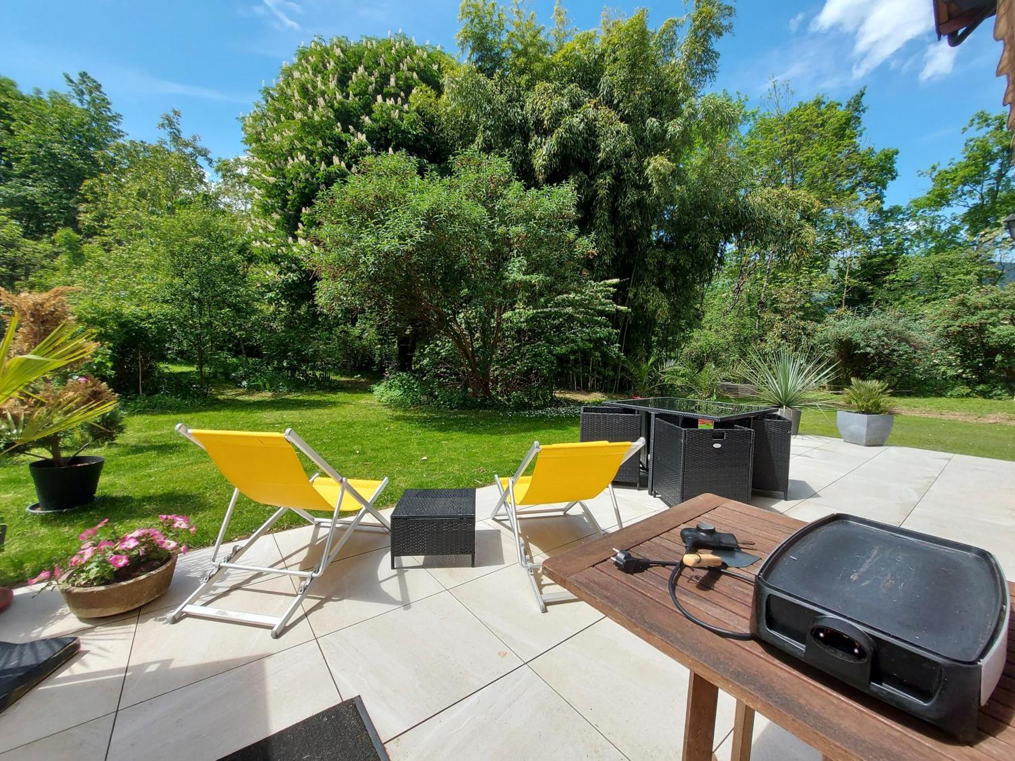 Centre St Jorioz : Charmant Et Spacieux Studio Avec Terrasse Et Jardin Privatif 생조리오즈 외부 사진